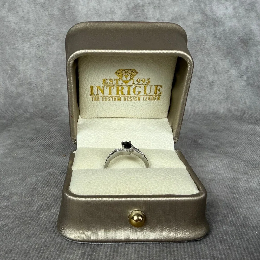Intrigue‎ 925 Sterling Silver Genuine Blue Sapphire CZ Bypass Ring Size 6.25 NWT